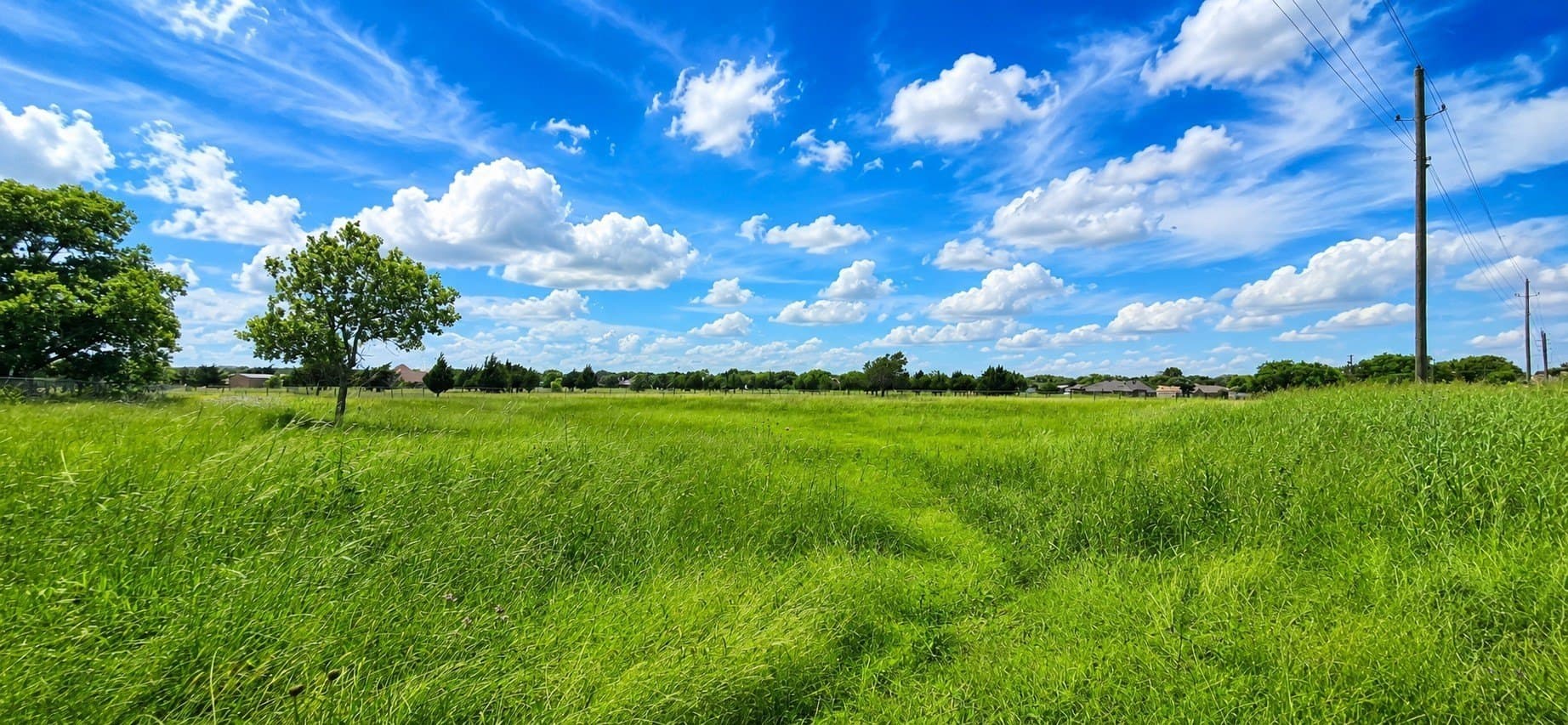 10.54 acres in Ellis County