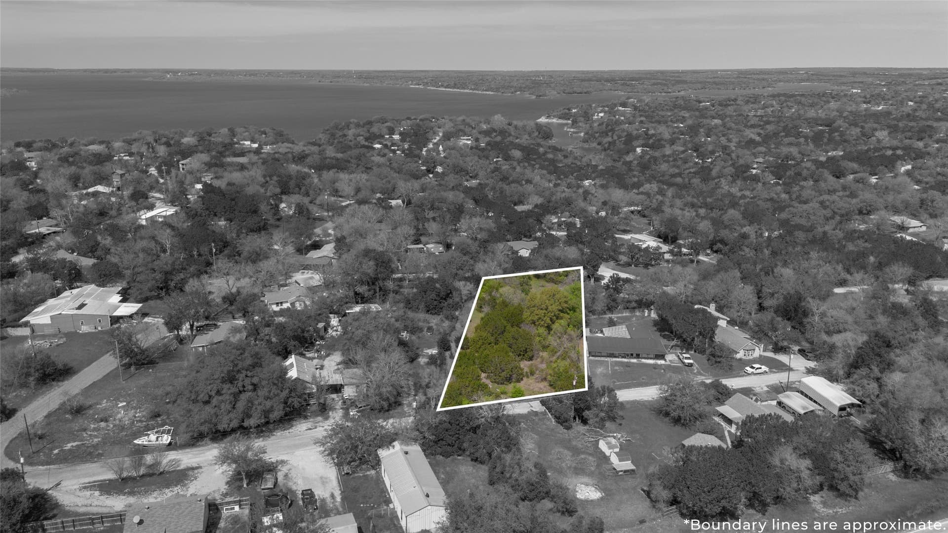 0.6 acres in Hill County