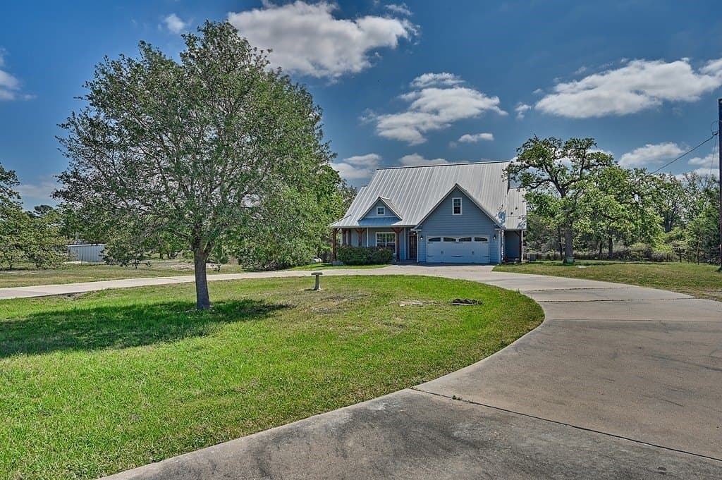 4 acres in Fayette County