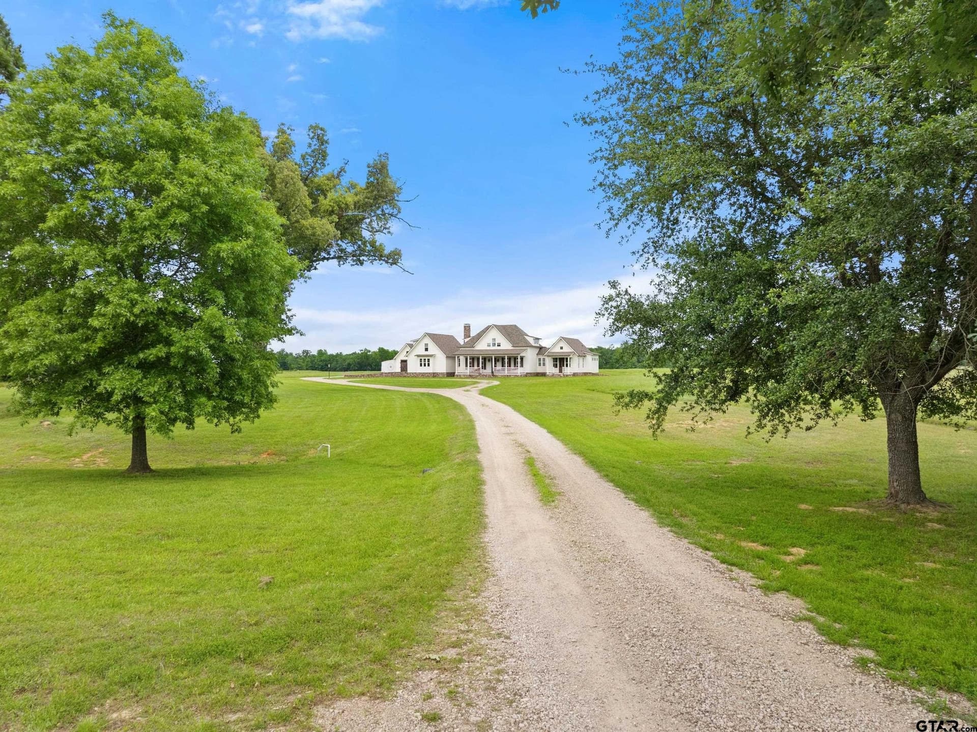 38 acres in Smith County