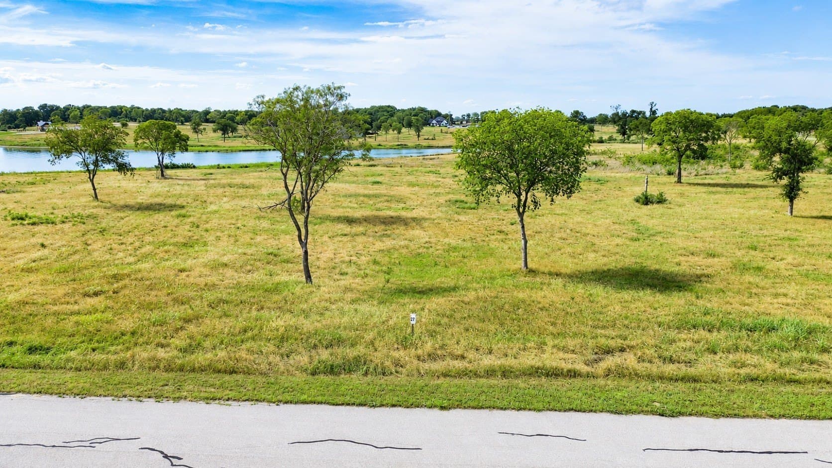 1.86 acres in Navarro County