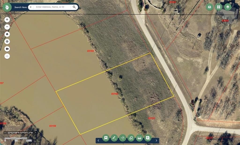 2.2 acres in Parker County