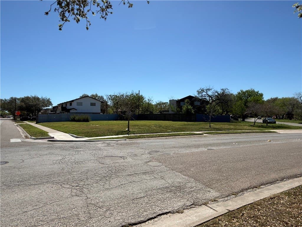 0.28 acres in Nueces County