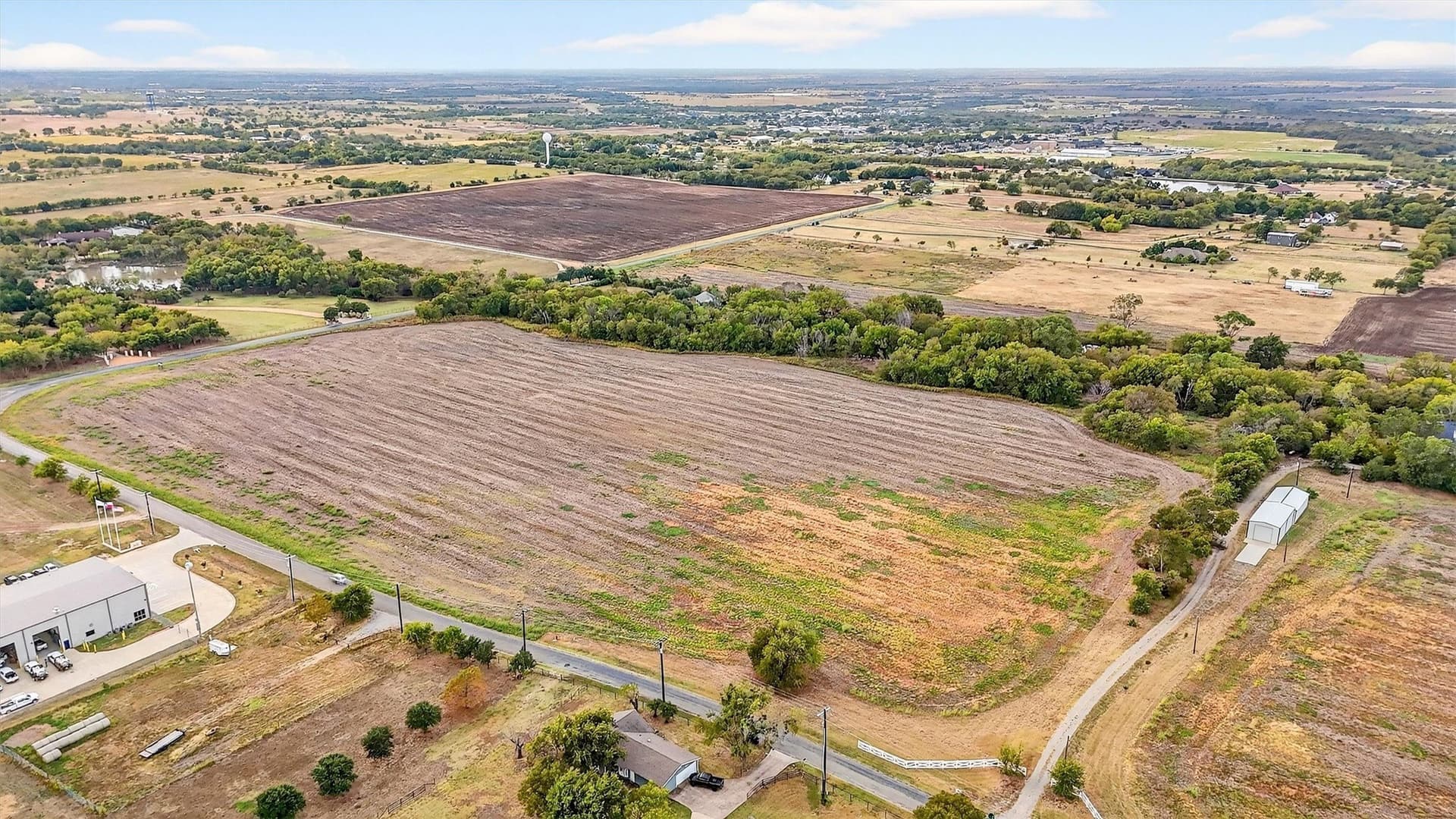 55.6 acres in Grayson County