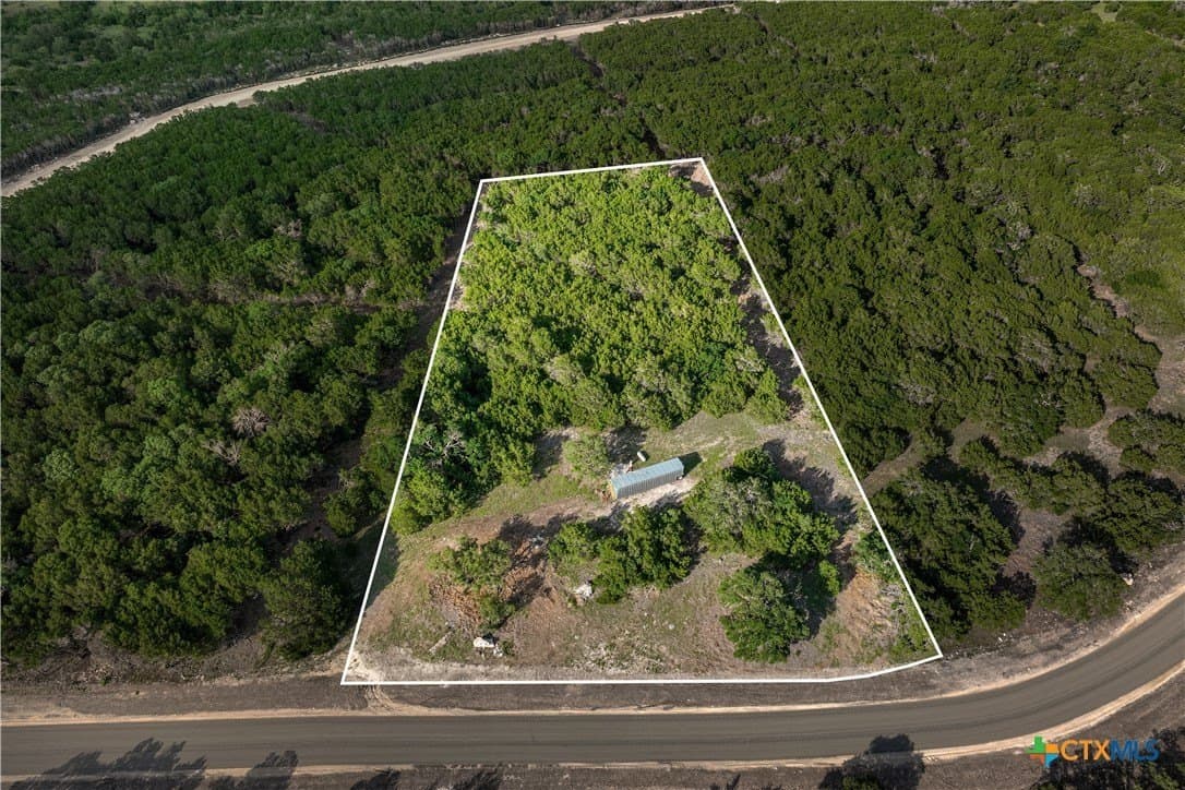 3.01 acres in Burnet County