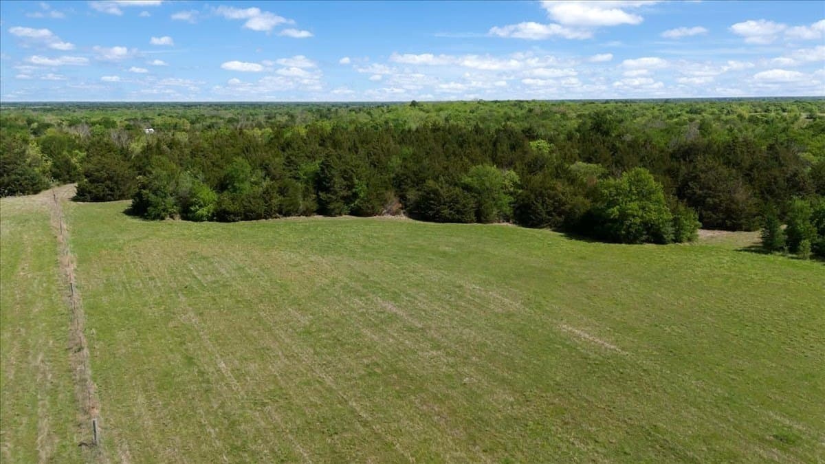 15 acres in Hunt County