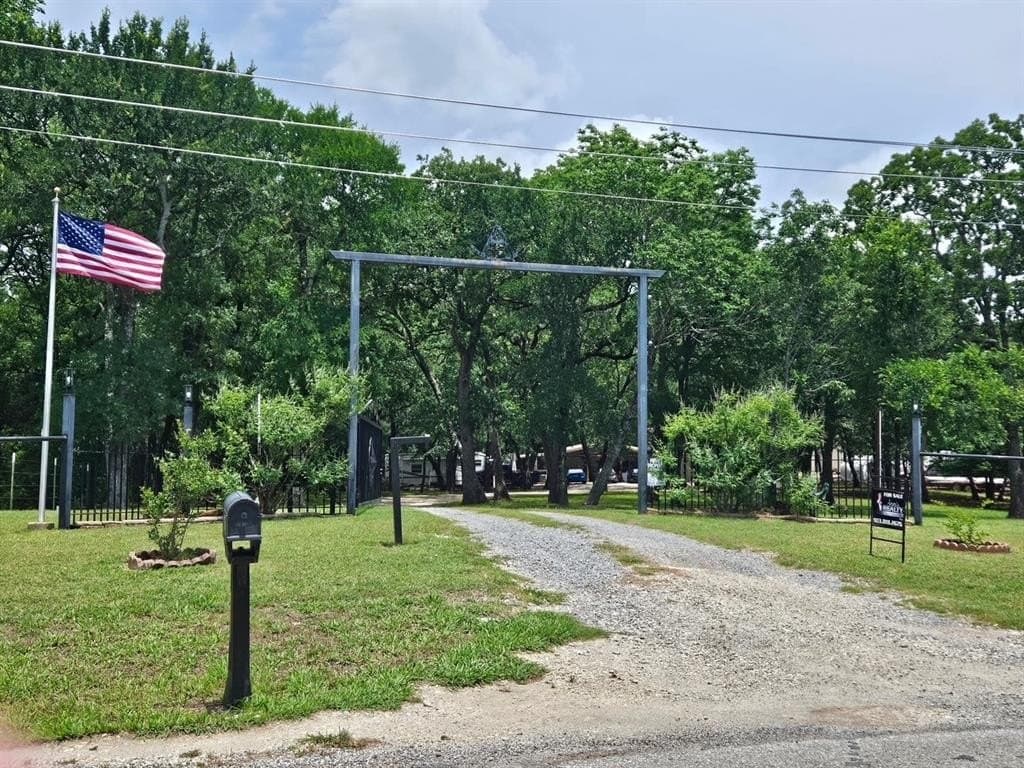 16 acres in Grayson County