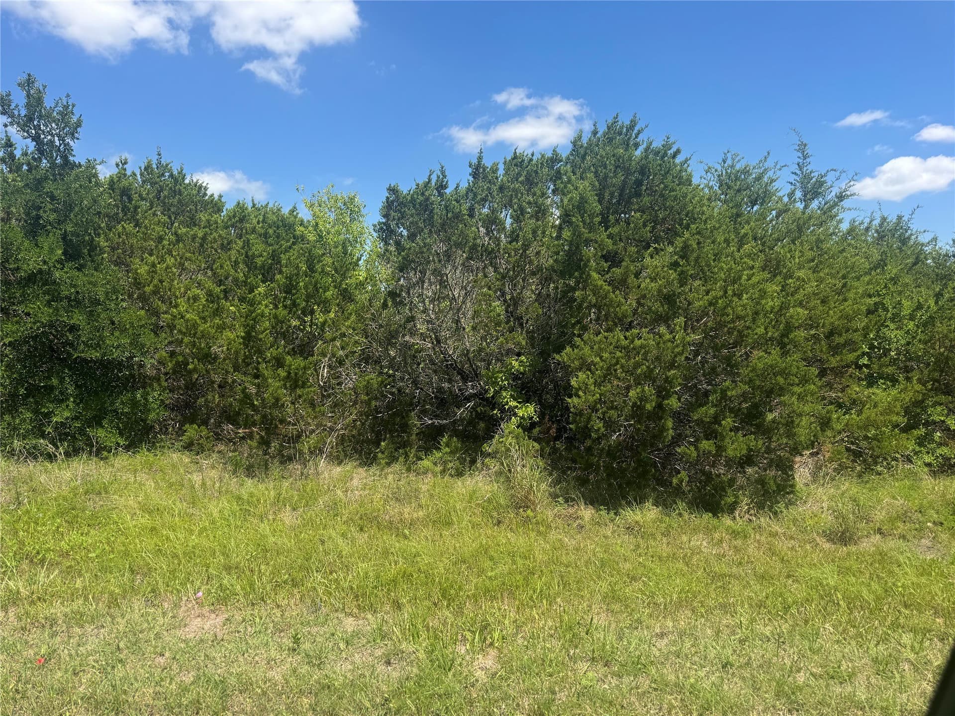 1.06 acres in Hill County