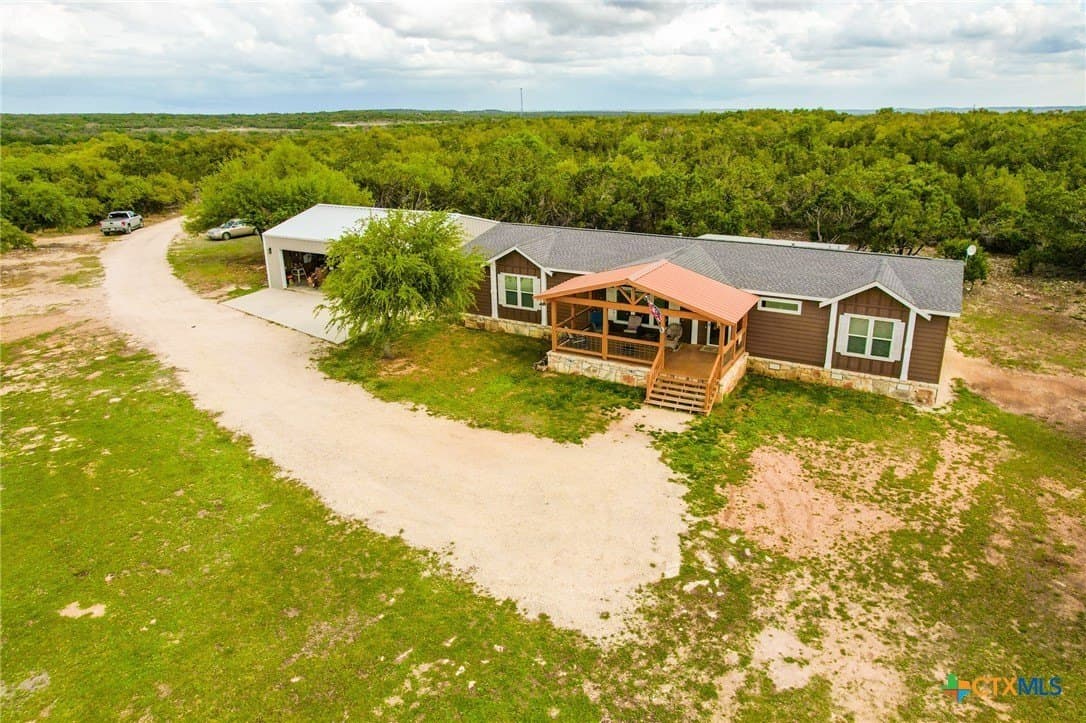 17.06 acres in Blanco County