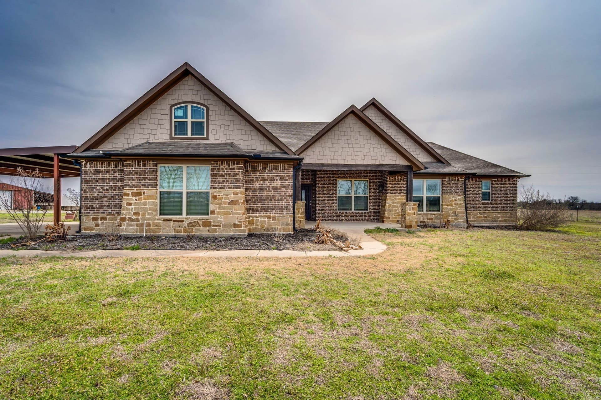 14.23 acres in Ellis County