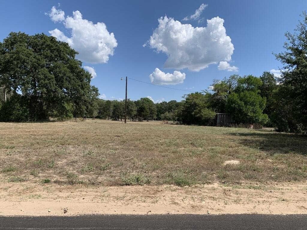 2.31 acres in Henderson County