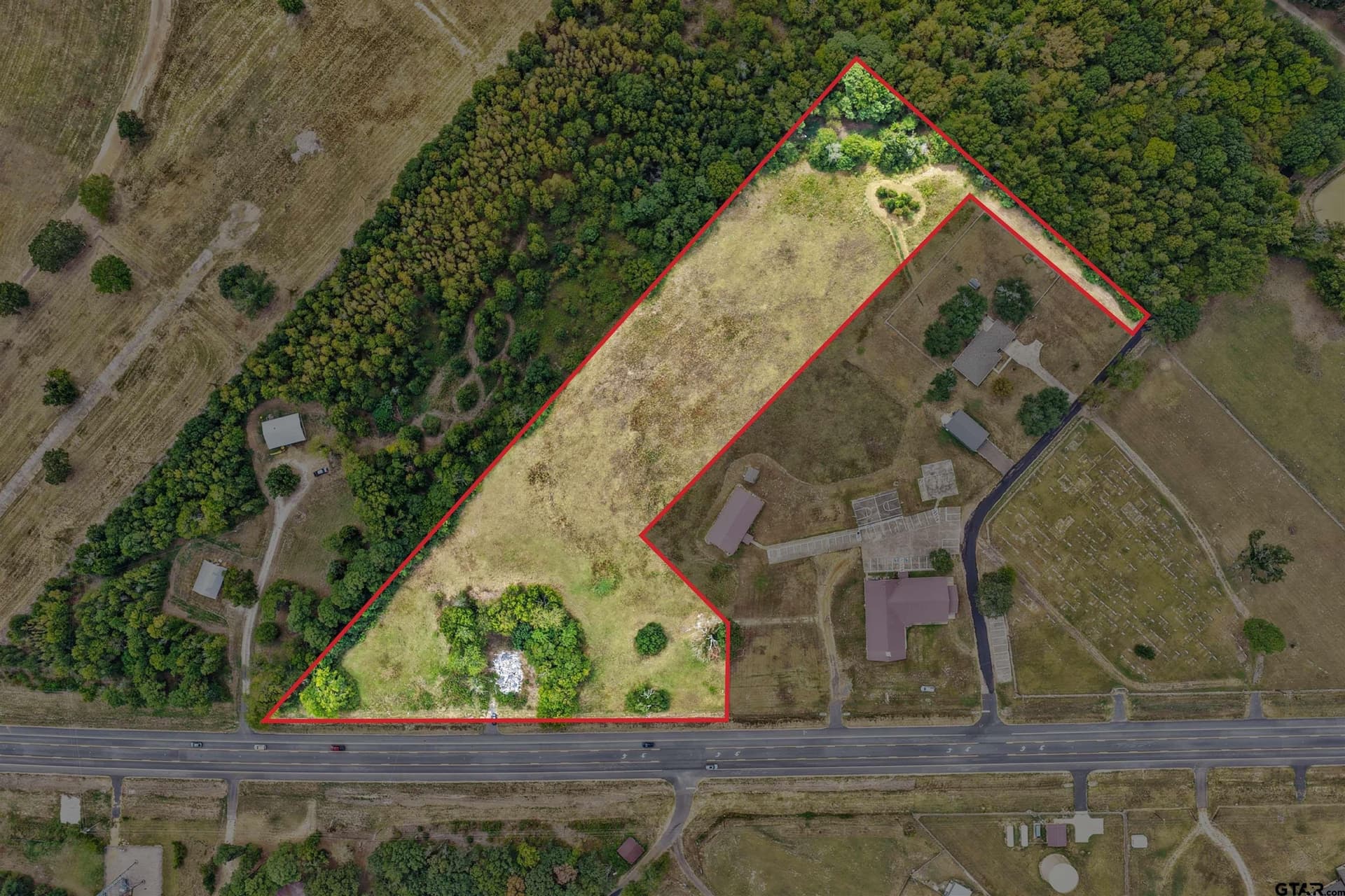 7.55 acres in Titus County