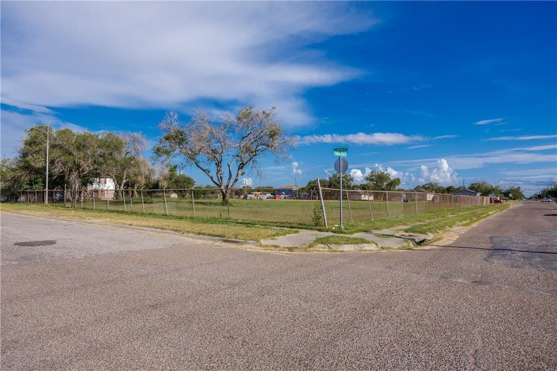 1.41 acres in Nueces County