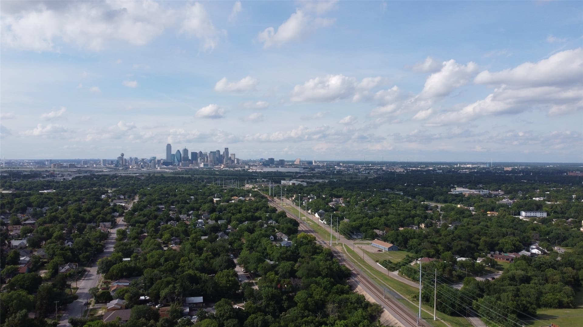 2.8 acres in Dallas County