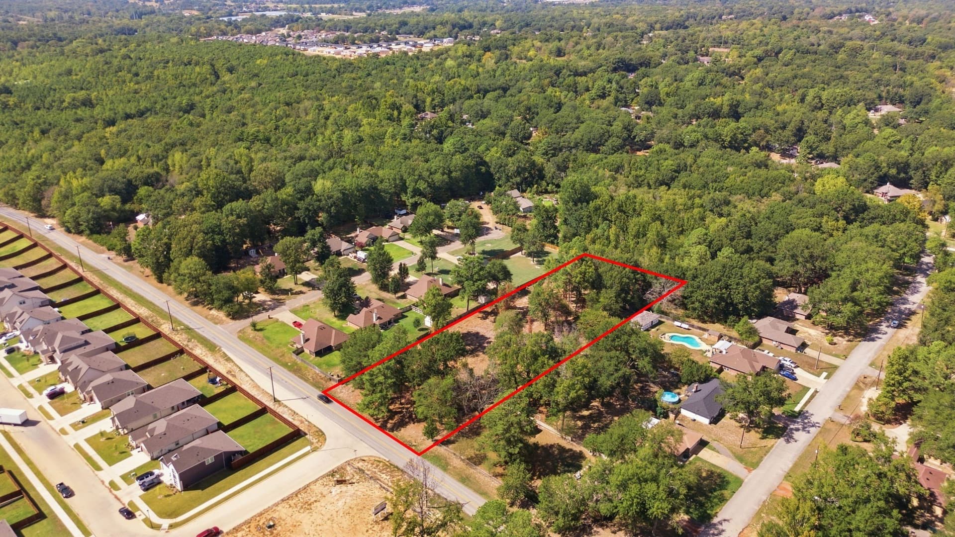 1.5 acres in Smith County