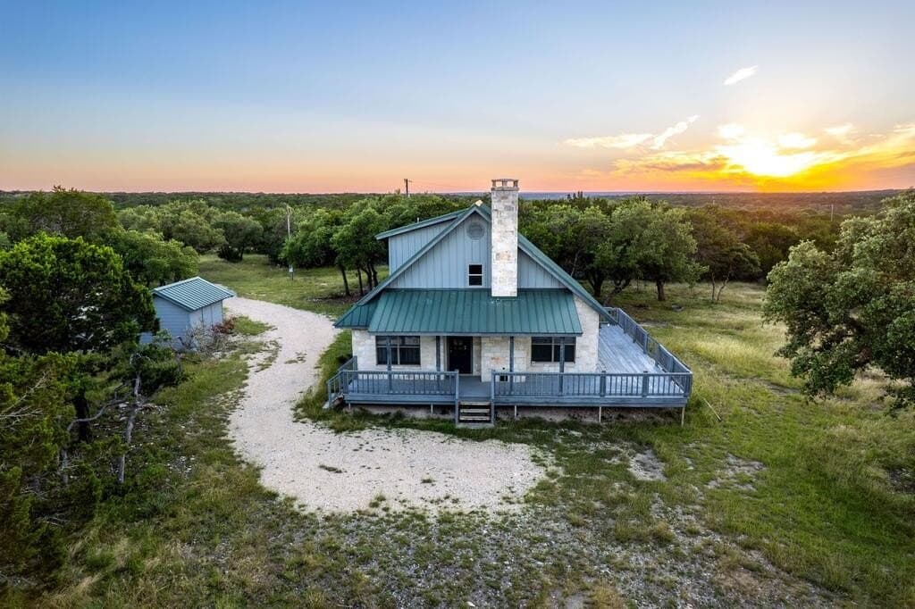 57.67 acres in Kerr County