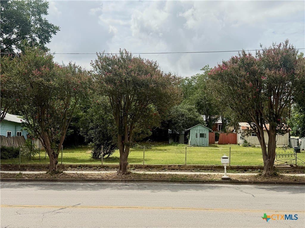 0.32 acres in Comal County