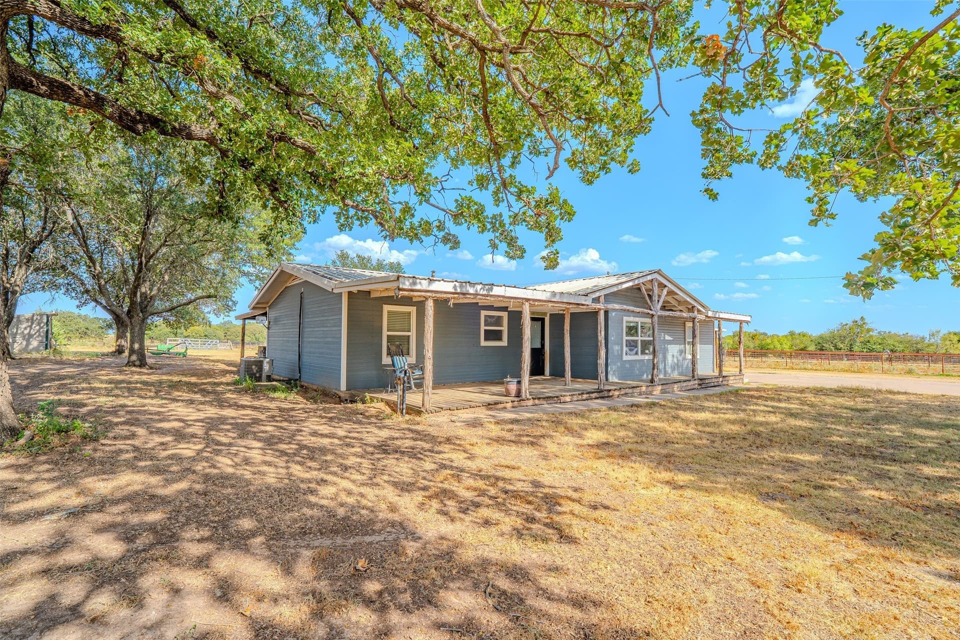 10.86 acres in Hood County