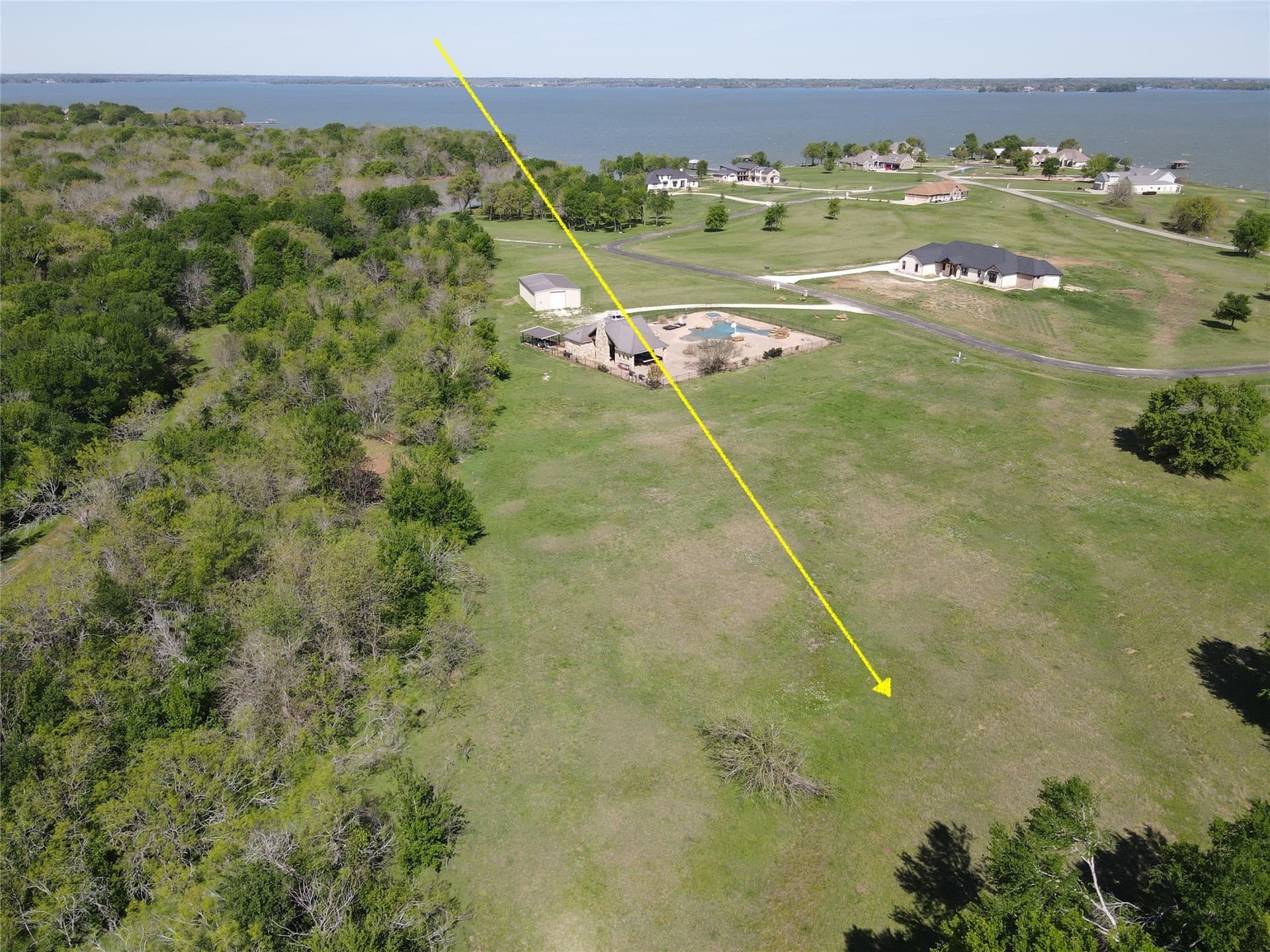 4.05 acres in Navarro County