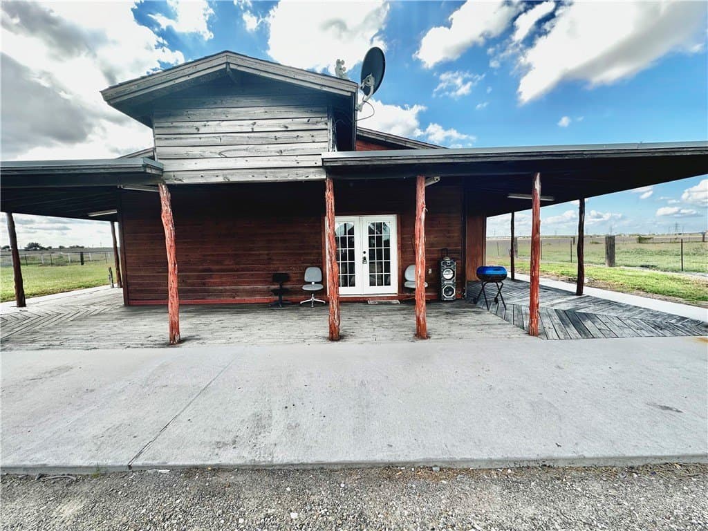10.73 acres in Nueces County