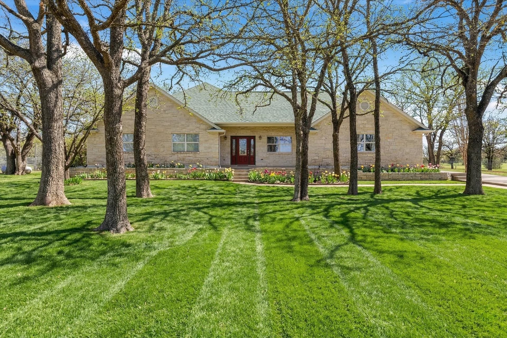 10 acres in Somervell County