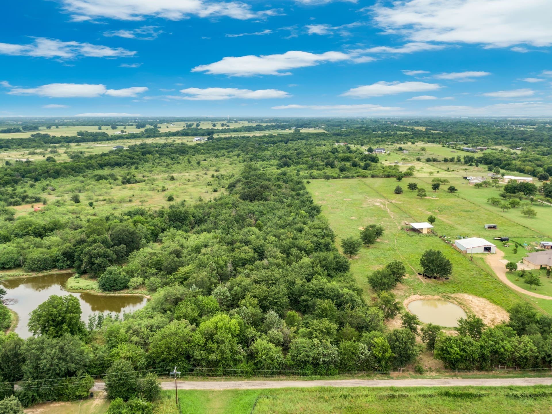 6.01 acres in Navarro County