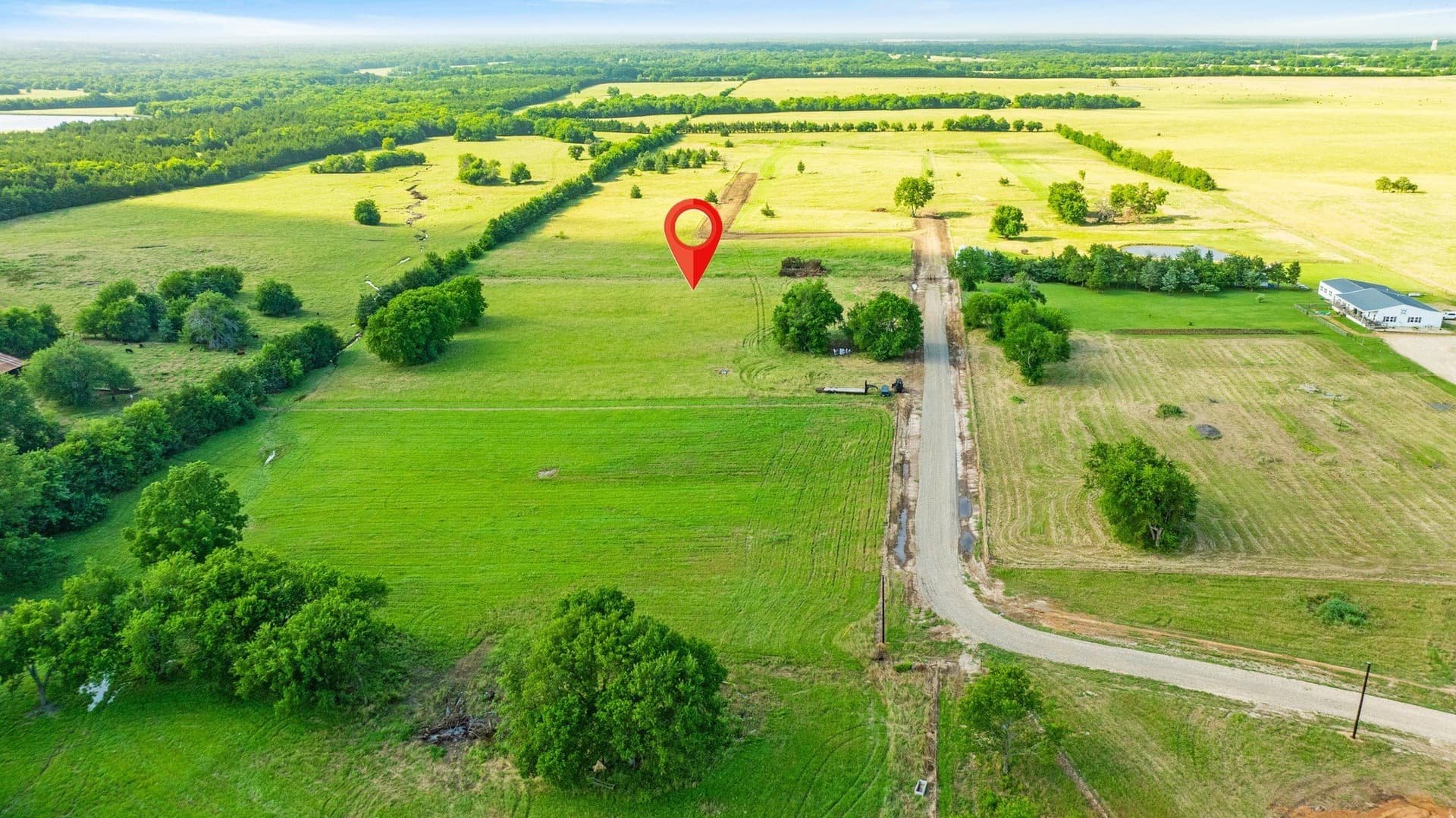 2 acres in Lamar County