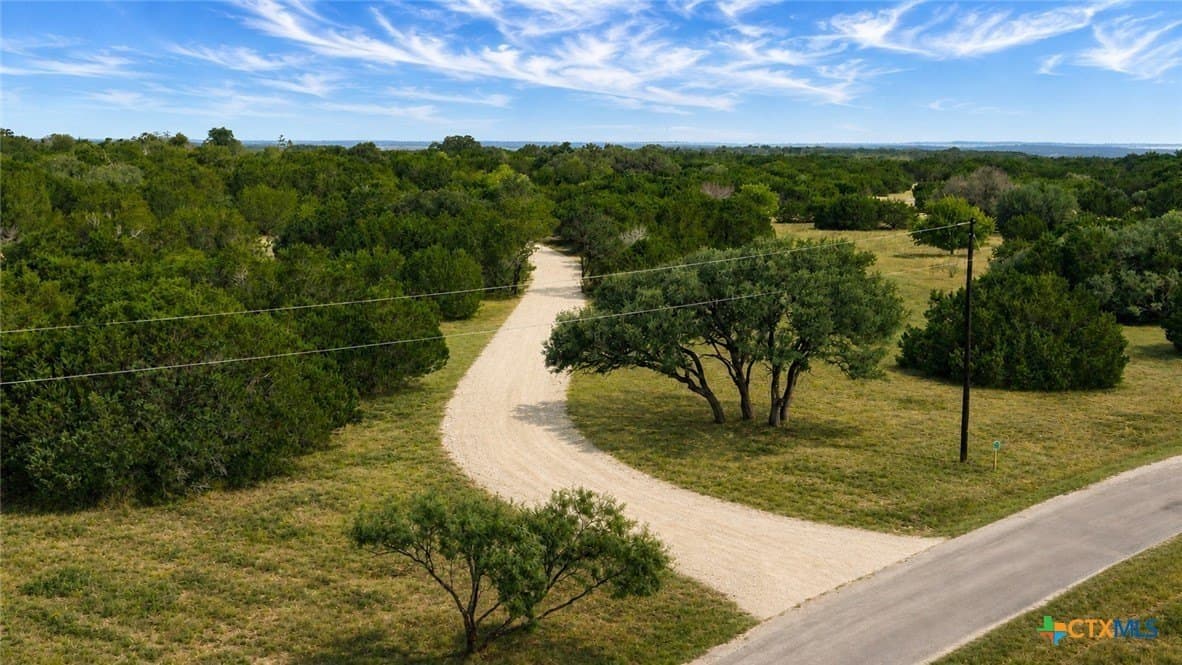 20 acres in Burnet County