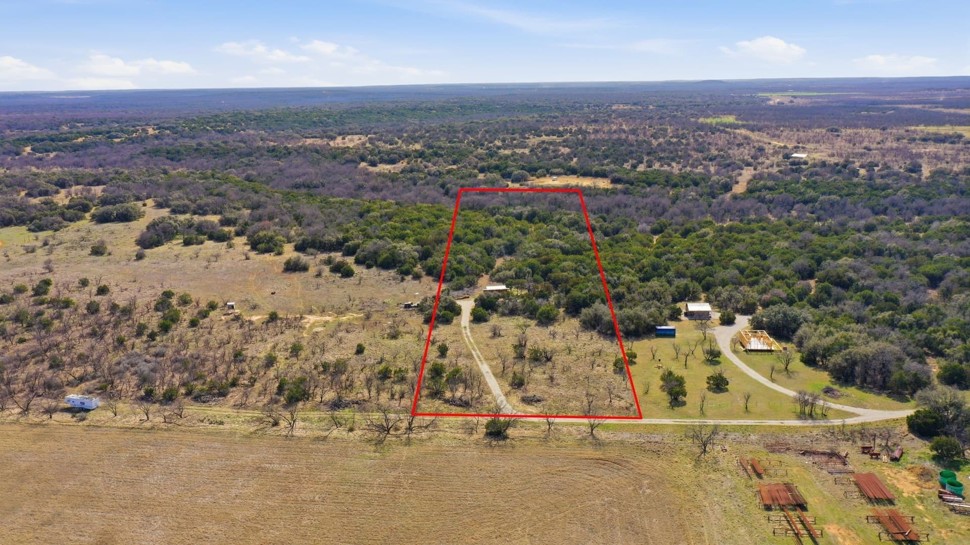 10 acres in Stephens County