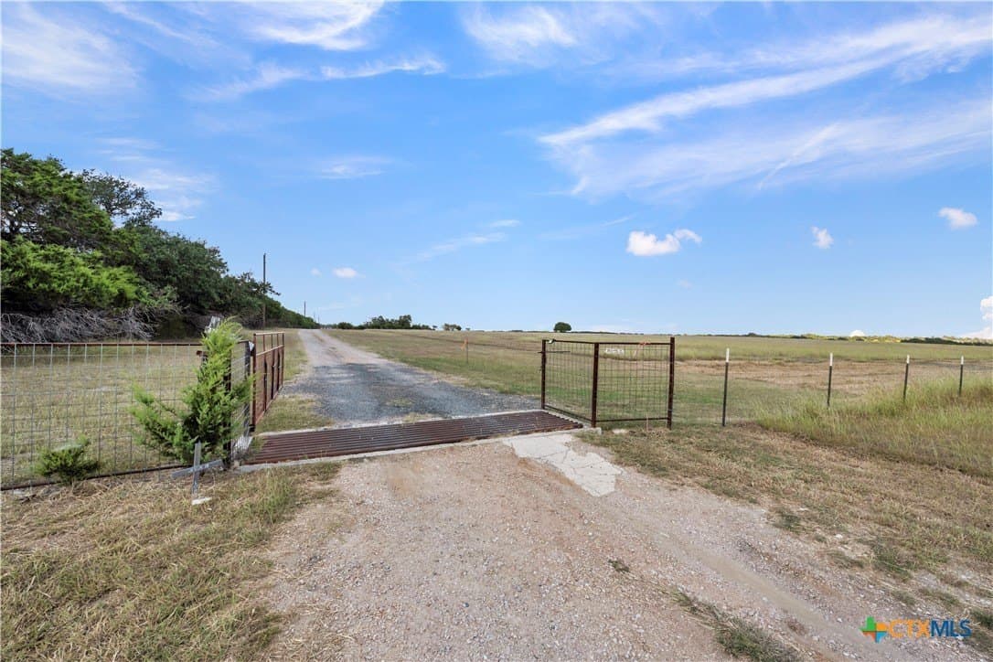30.98 acres in Burnet County