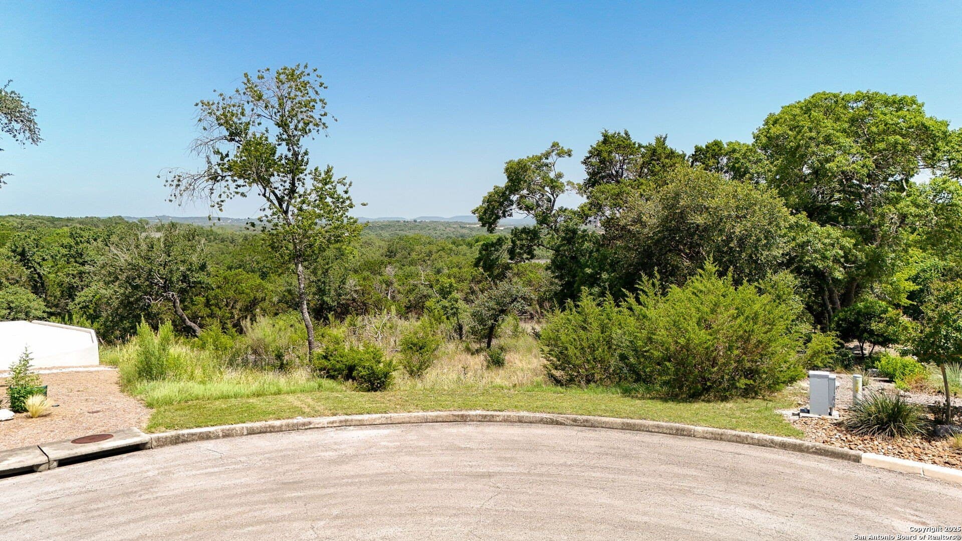 1.05 acres in Kendall County