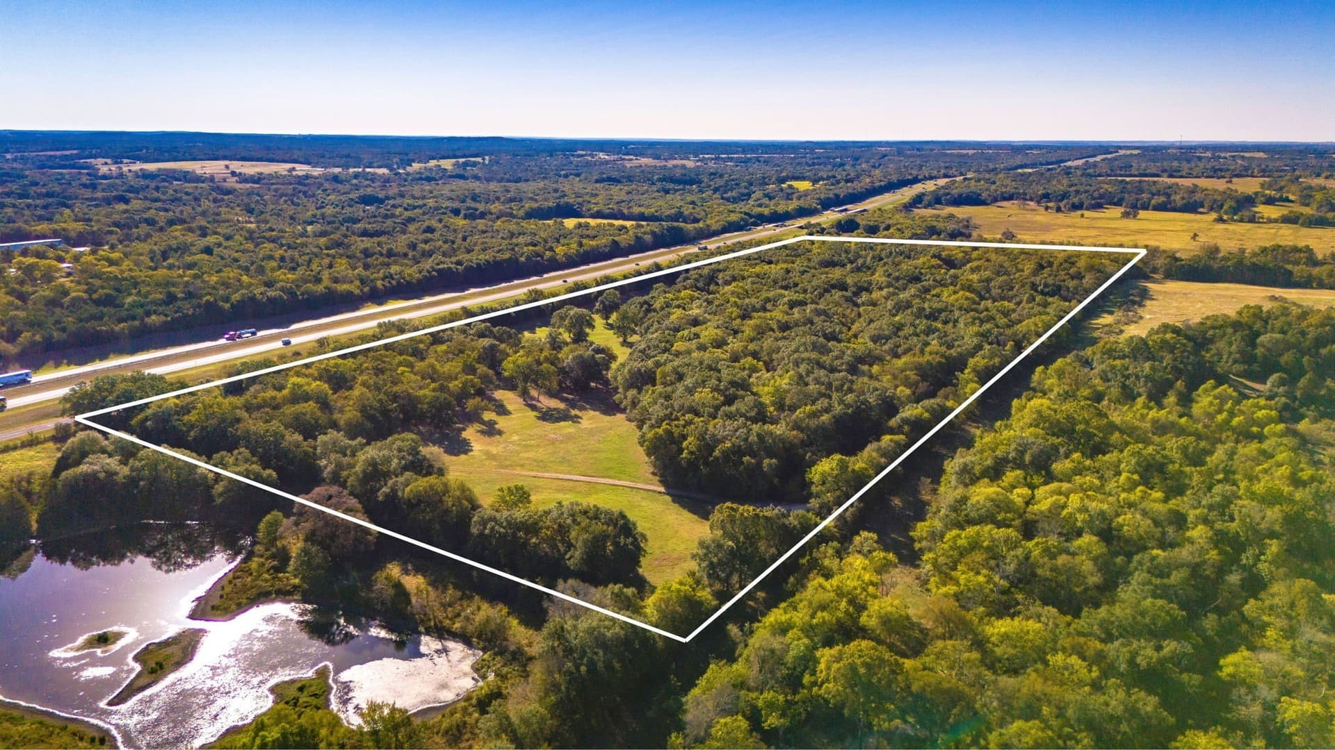 60.68 acres in Freestone County