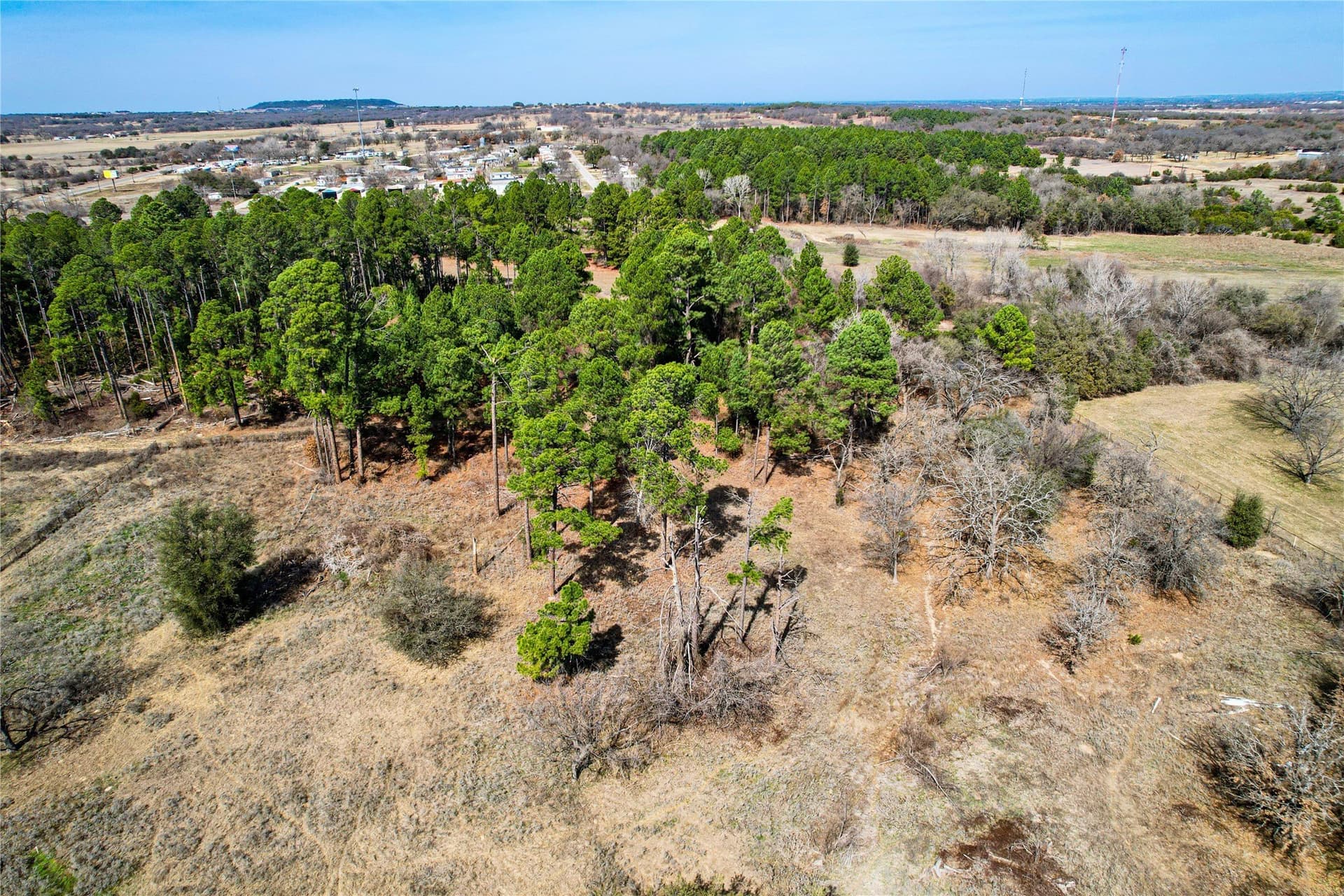 5.01 acres in Hood County