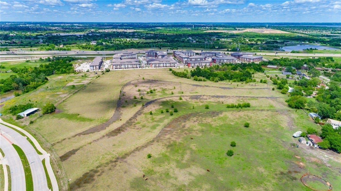 4.73 acres in Dallas County