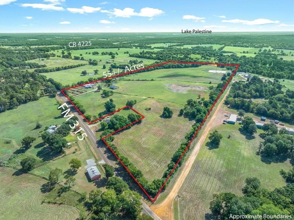 56.65 acres in Henderson County