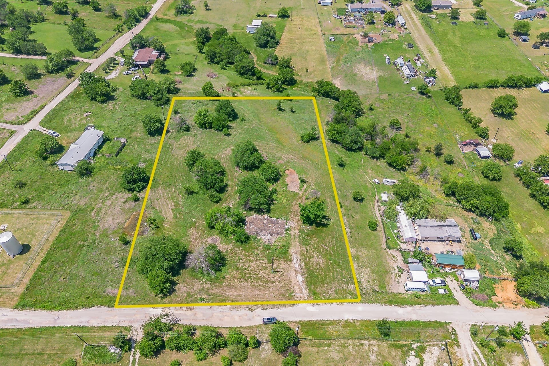 2 acres in Wise County