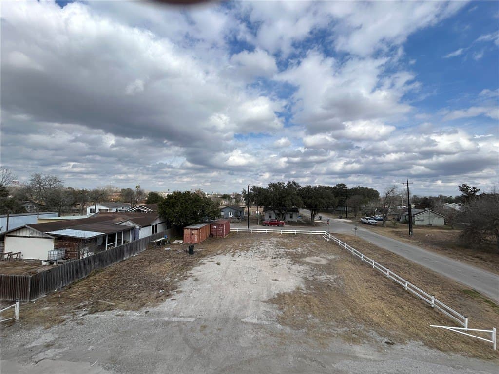 0.25 acres in Jim Wells County