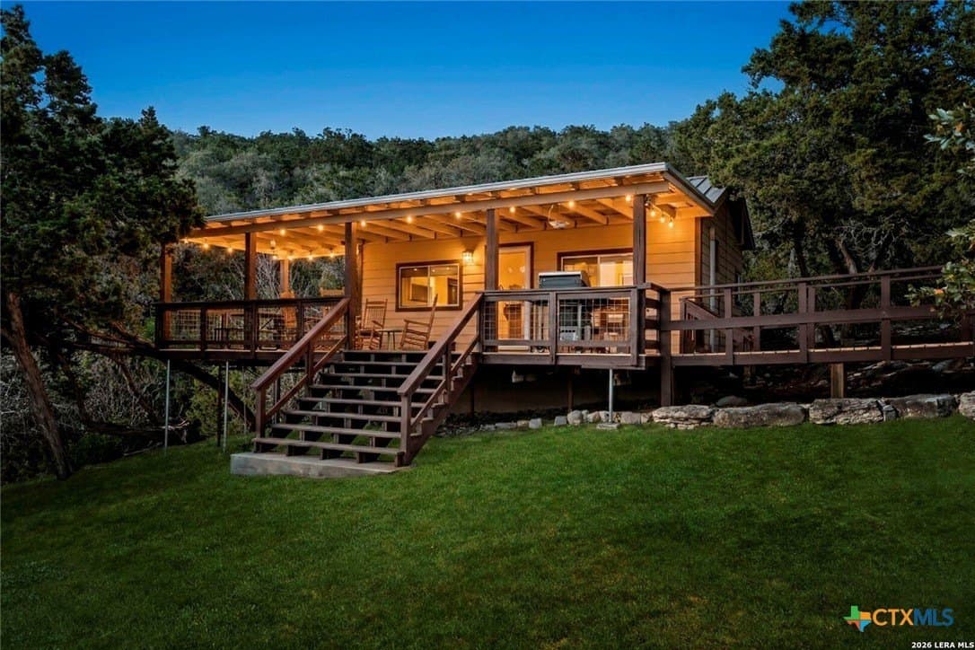 11.76 acres in Bandera County
