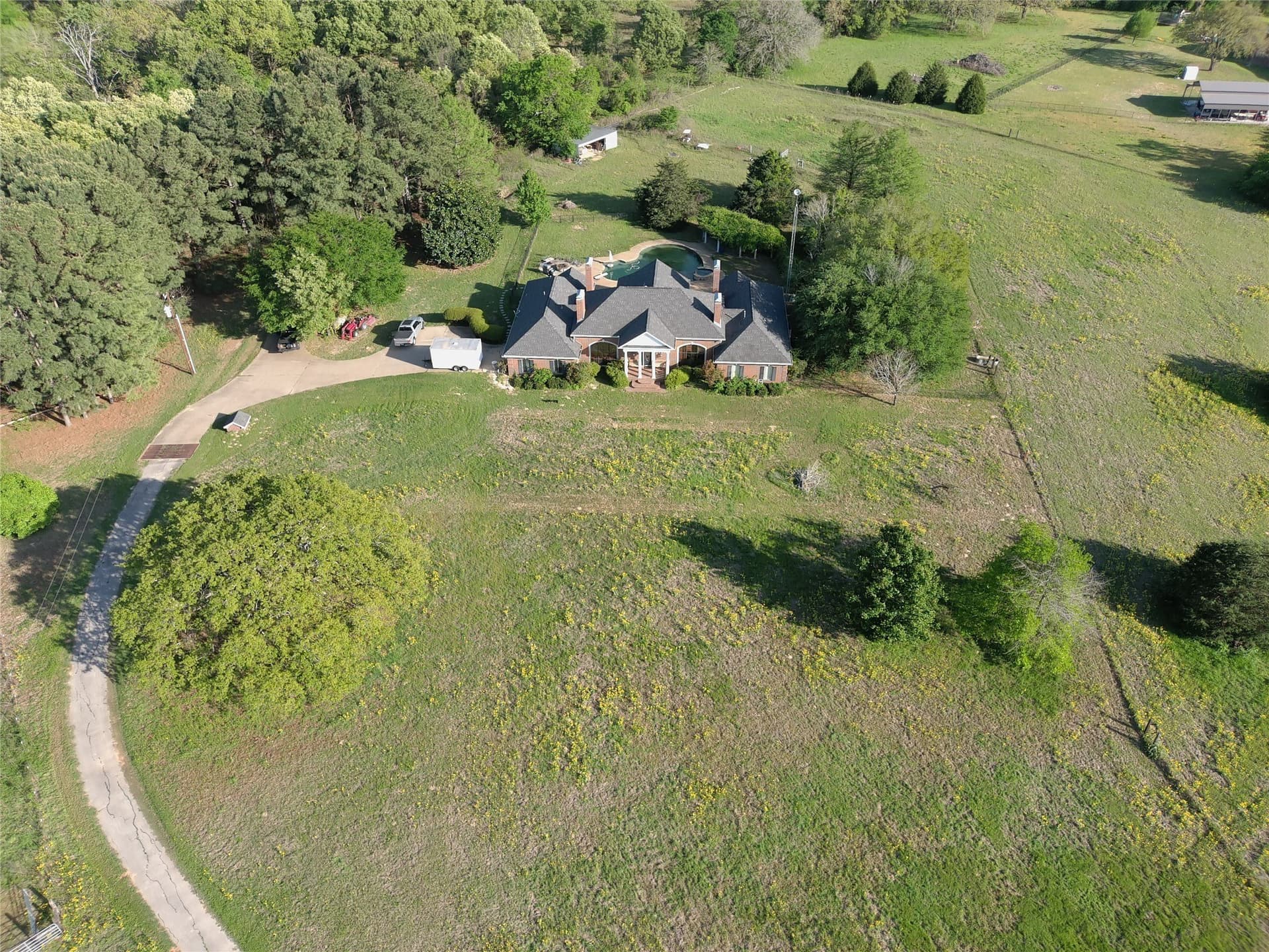 15.98 acres in Henderson County