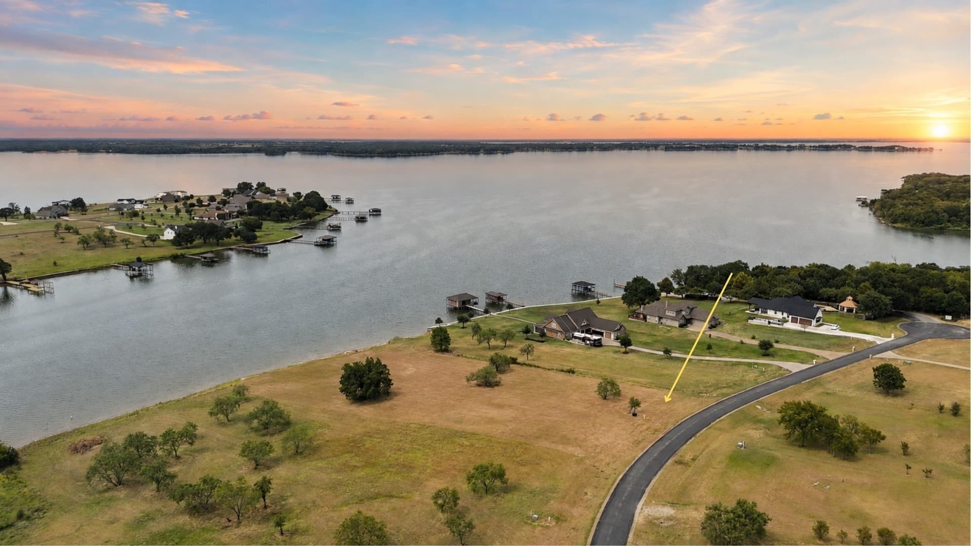 1.03 acres in Navarro County