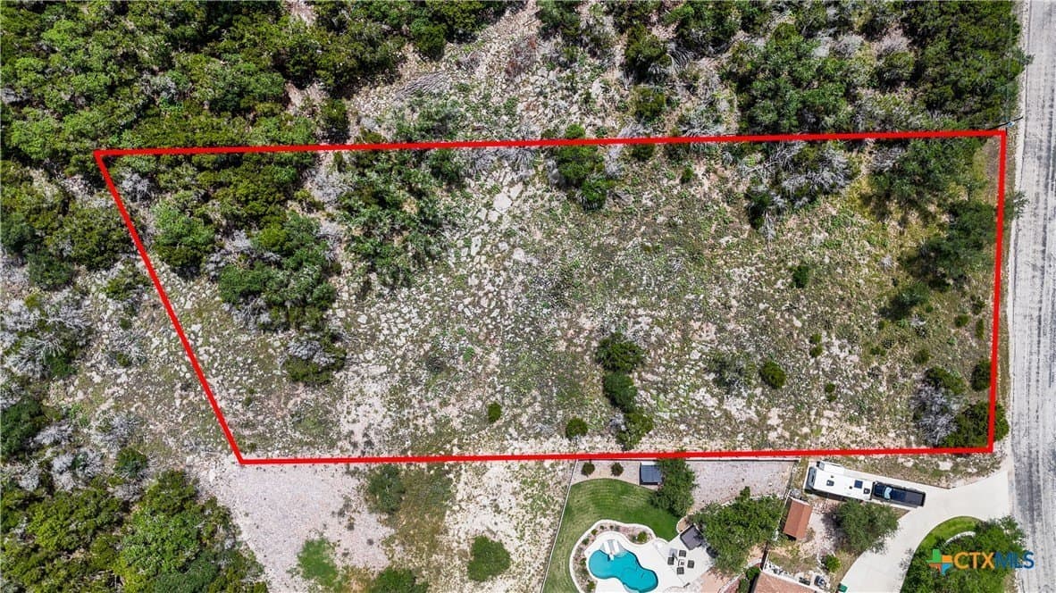 1.1 acres in Comal County