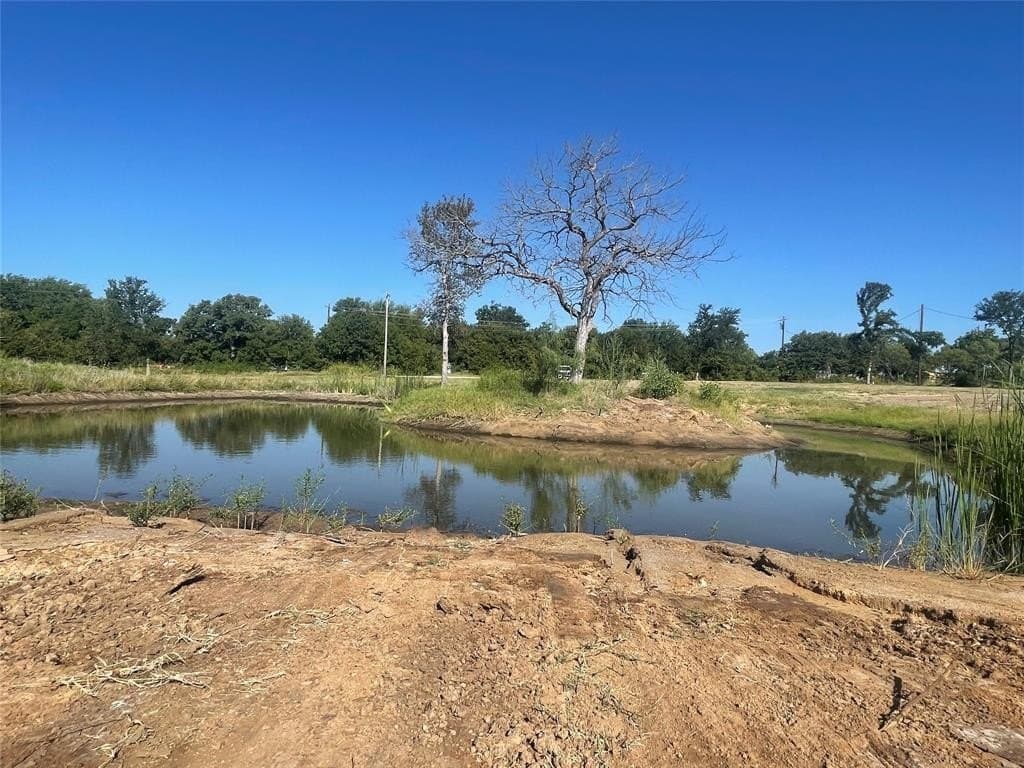 4.5 acres in Young County