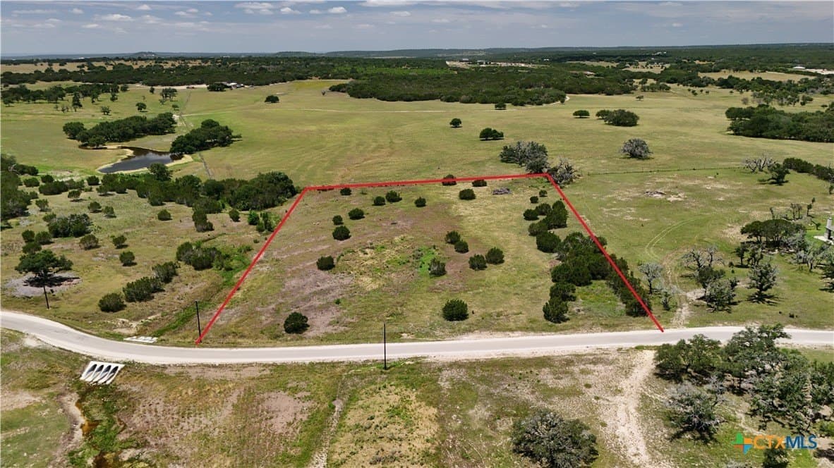 5 acres in Burnet County