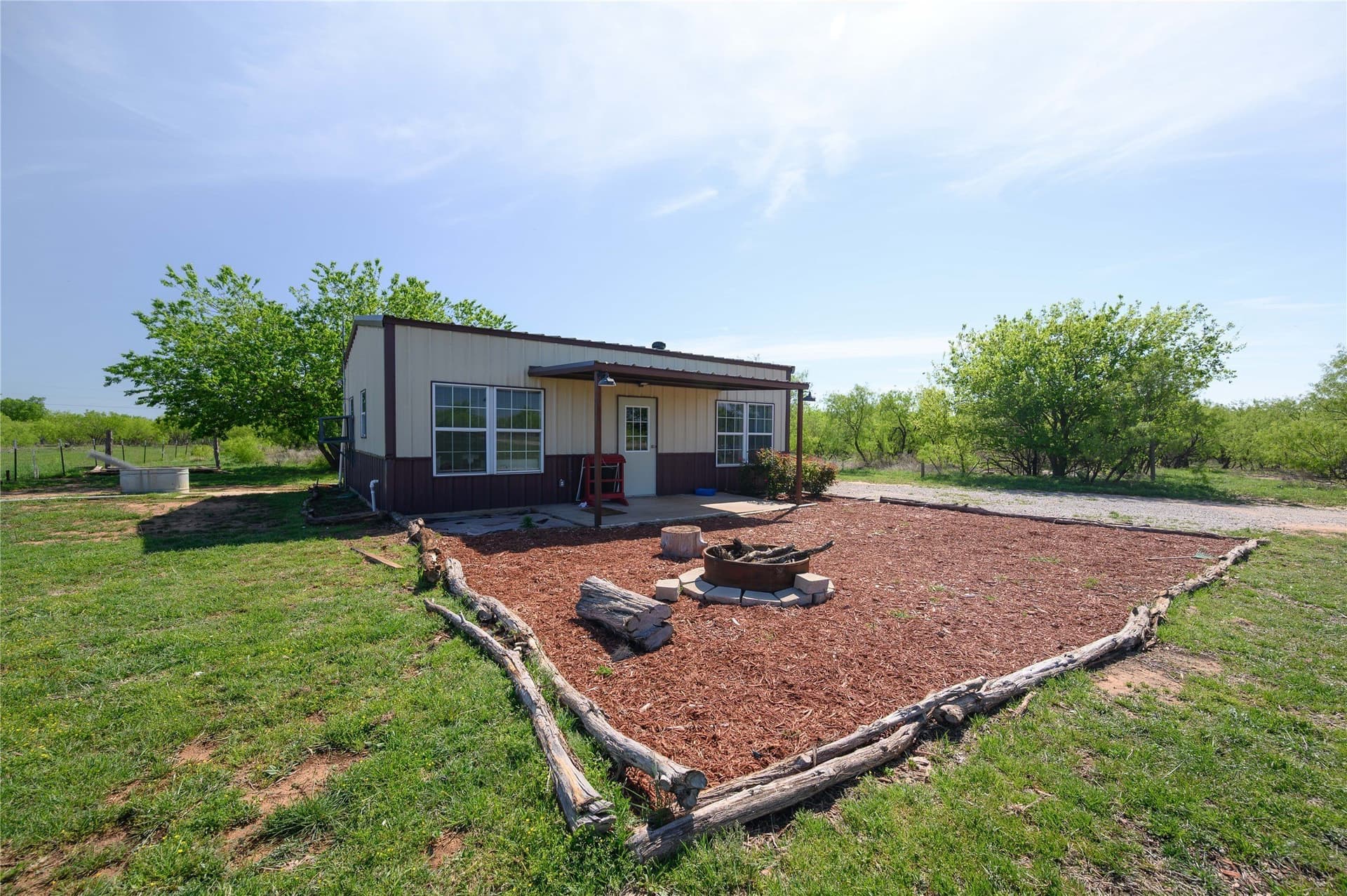 10.01 acres in Clay County