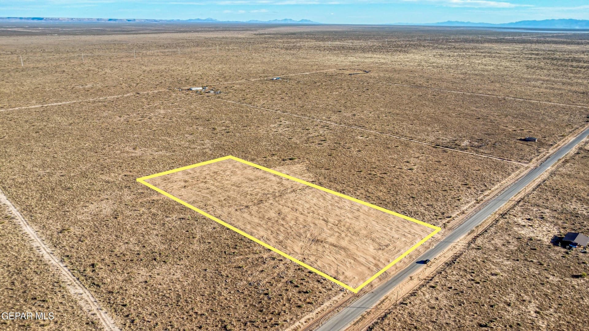 5 acres in El Paso County
