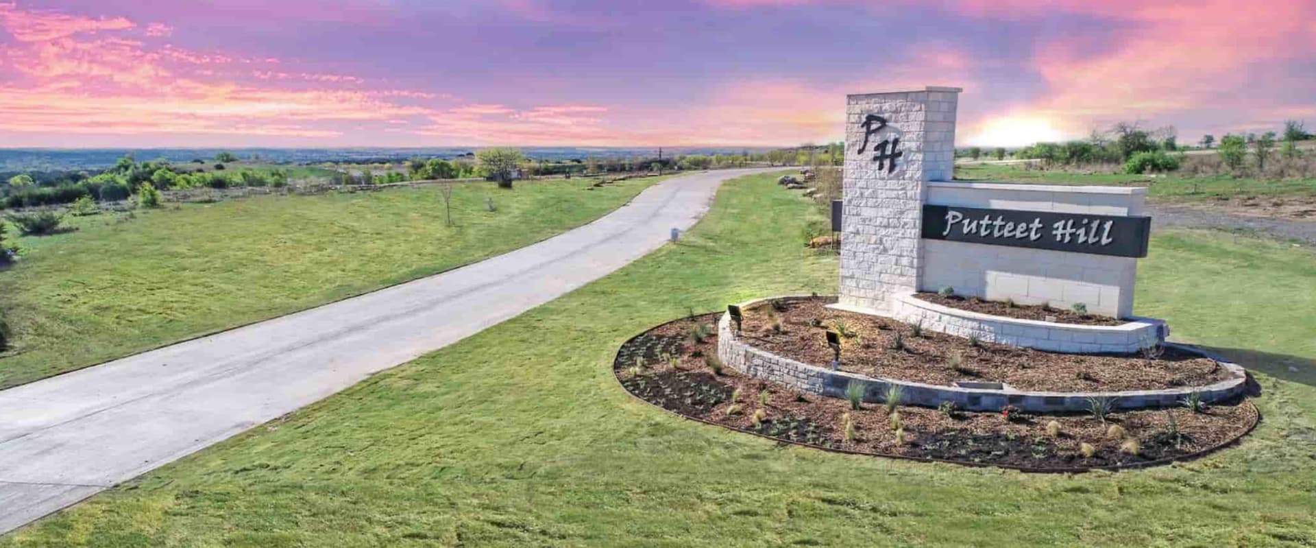 2.01 acres in Hood County