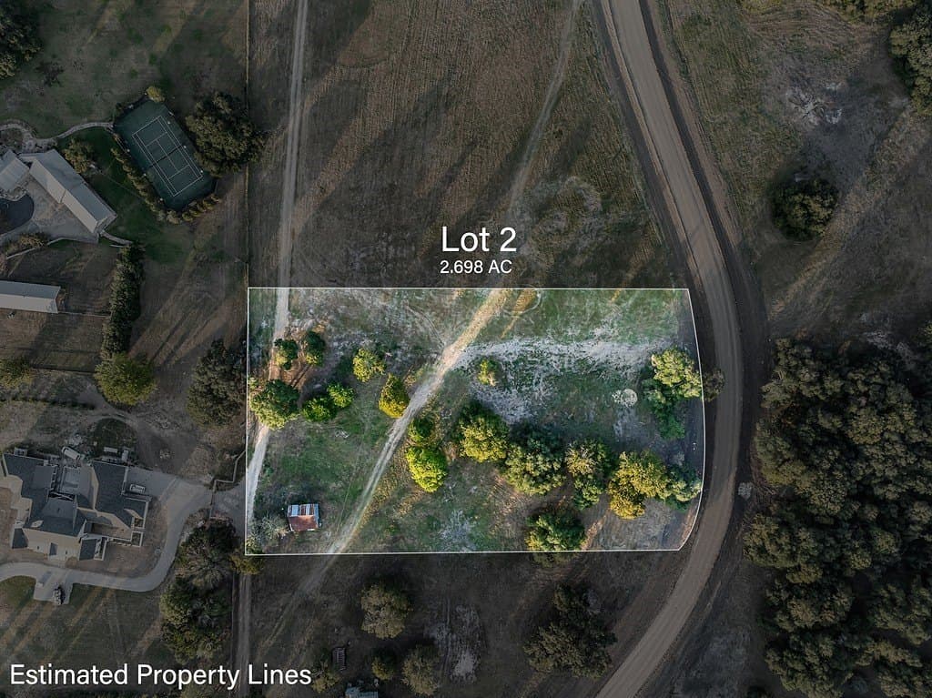 2.7 acres in Fayette County