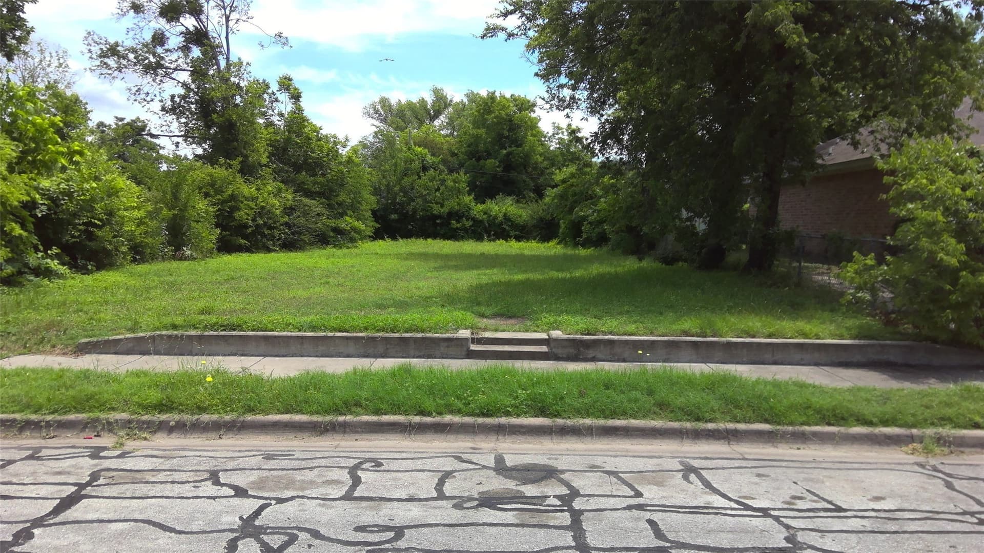 0.14 acres in McLennan County