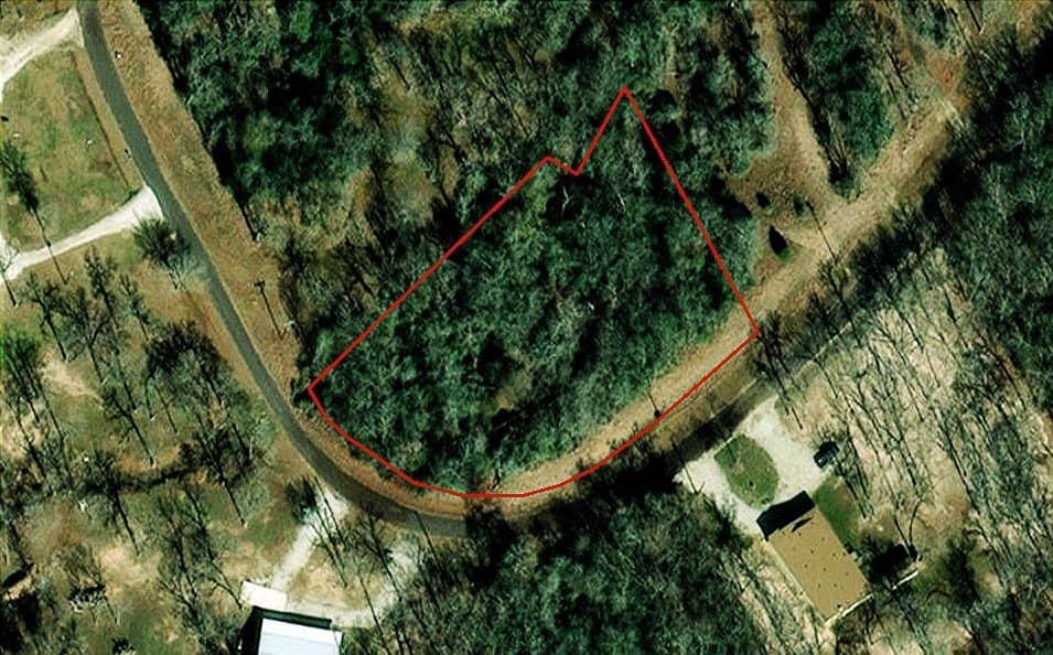 1.3 acres in Limestone County