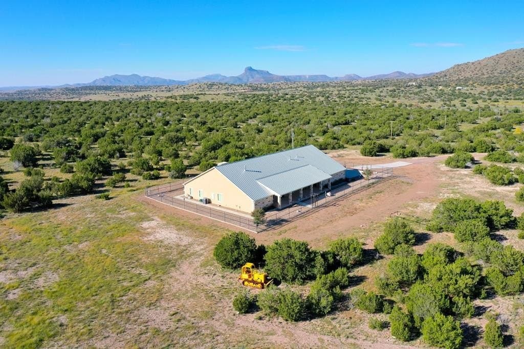 105.62 acres in Brewster County
